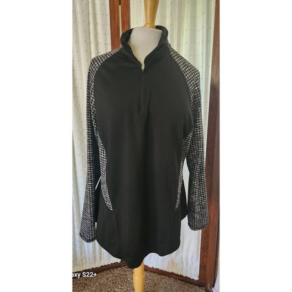 A9  Athletic Works 1/2 zip pullover t-shirt - Picture 7 of 12